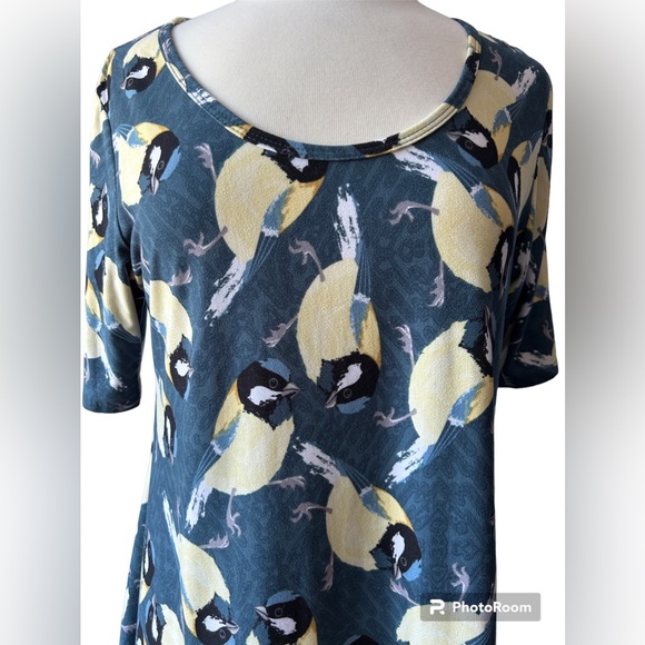 EUC LuLuRoe Yellow Bird T-Shirt Women’s Size Medium - Picture 5 of 8